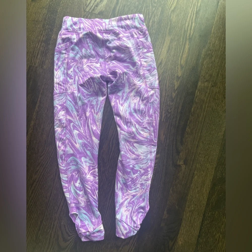 Lands’ End Girls’ leggings - purple marble swirl pattern with side pocke…